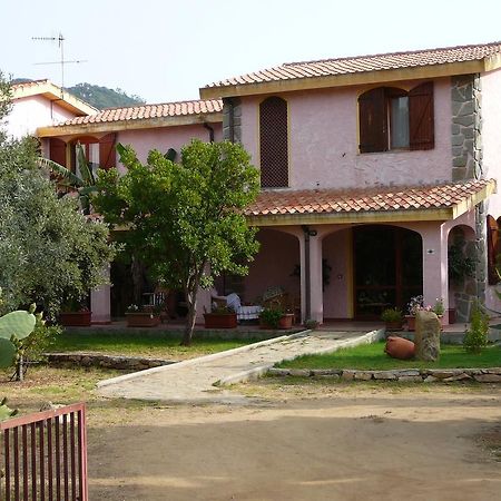 Hotel S'Obreschida Castiadas Exterior photo