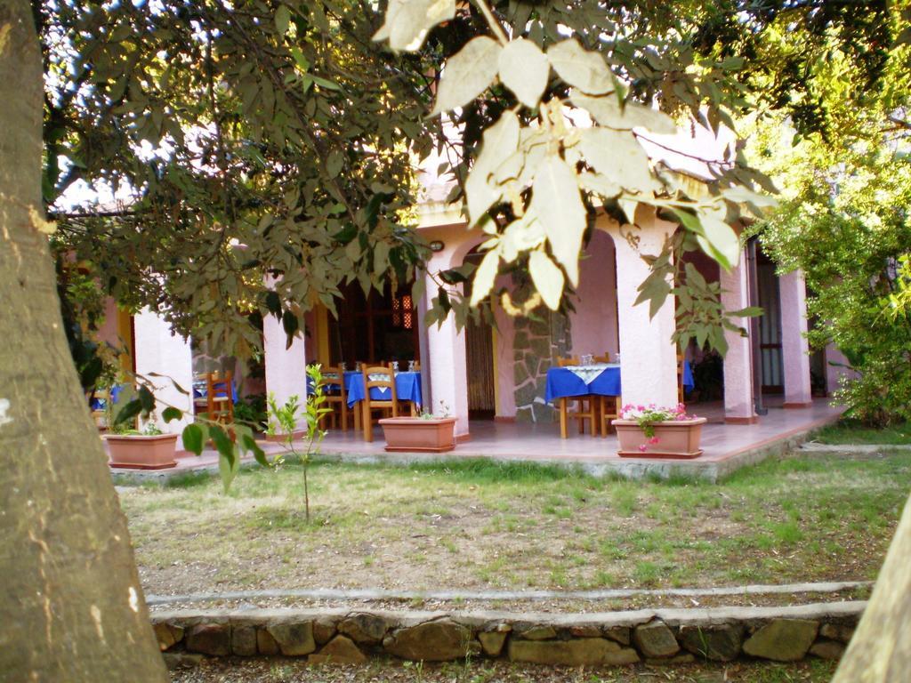 Hotel S'Obreschida Castiadas Exterior photo